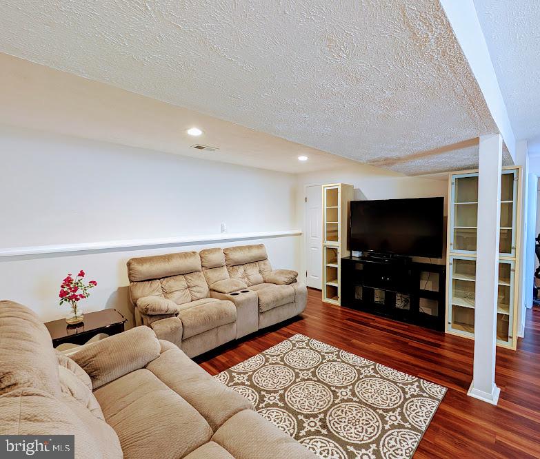 4318 ROLLING STONE WAY, ALEXANDRIA, Virginia 22306, 3 Bedrooms Bedrooms, ,2 BathroomsBathrooms,Residential,For sale,4318 ROLLING STONE WAY,VAFX2242936 MLS # VAFX2242936