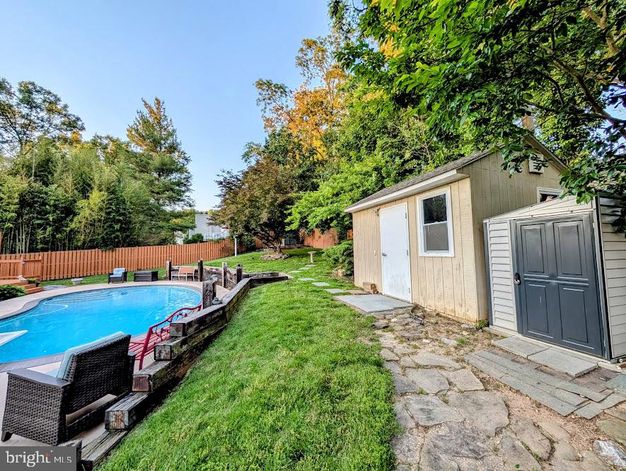 4318 ROLLING STONE WAY, ALEXANDRIA, Virginia 22306, 3 Bedrooms Bedrooms, ,2 BathroomsBathrooms,Residential,For sale,4318 ROLLING STONE WAY,VAFX2242936 MLS # VAFX2242936