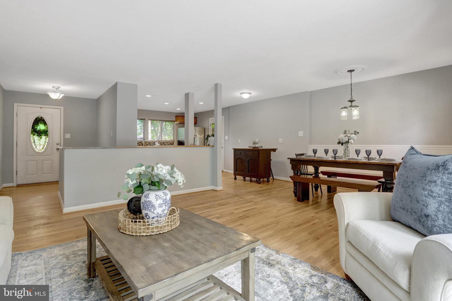 7631 KINGSBURY RD, ALEXANDRIA, Virginia 22315, 4 Bedrooms Bedrooms, ,2 BathroomsBathrooms,Residential,For sale,7631 KINGSBURY RD,VAFX2242784 MLS # VAFX2242784