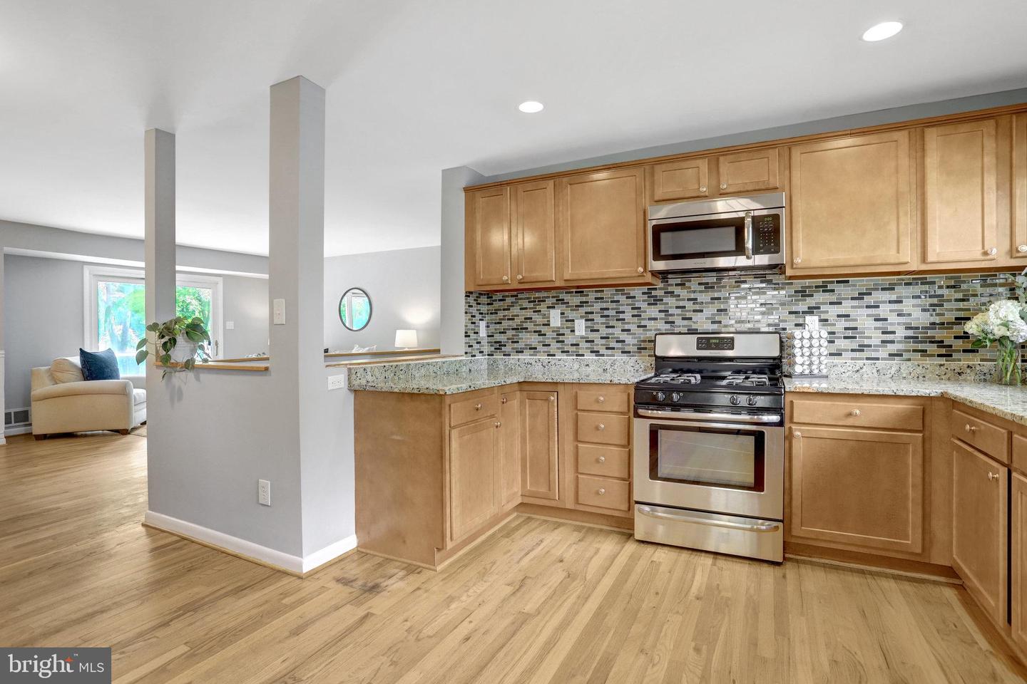 7631 KINGSBURY RD, ALEXANDRIA, Virginia 22315, 4 Bedrooms Bedrooms, ,2 BathroomsBathrooms,Residential,For sale,7631 KINGSBURY RD,VAFX2242784 MLS # VAFX2242784