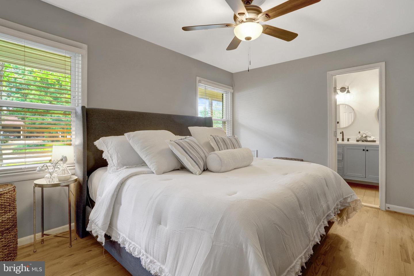 7631 KINGSBURY RD, ALEXANDRIA, Virginia 22315, 4 Bedrooms Bedrooms, ,2 BathroomsBathrooms,Residential,For sale,7631 KINGSBURY RD,VAFX2242784 MLS # VAFX2242784