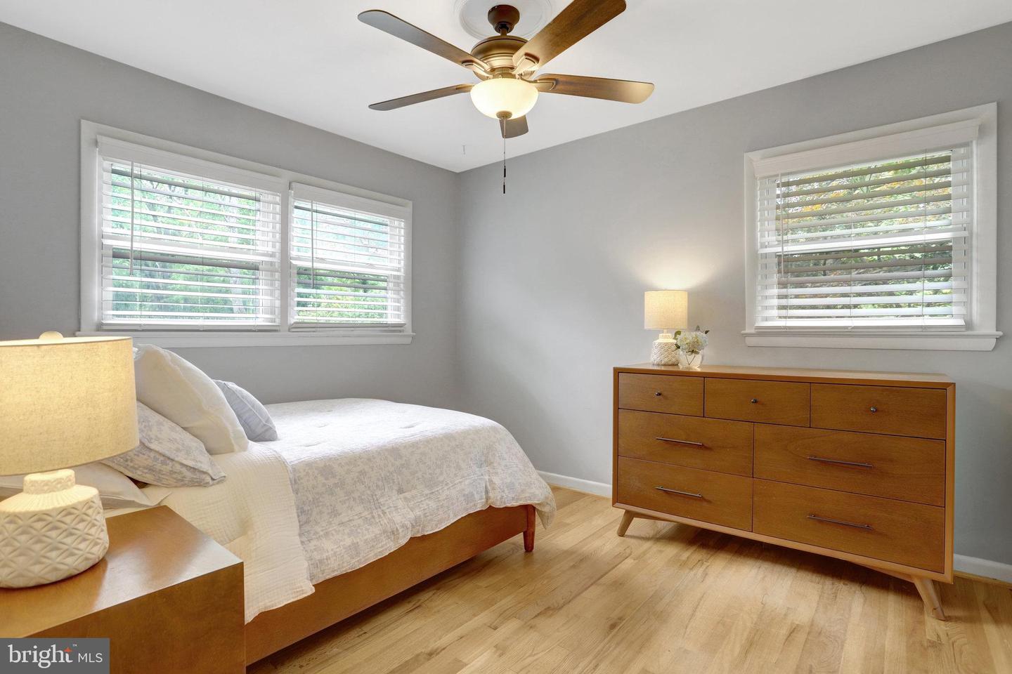 7631 KINGSBURY RD, ALEXANDRIA, Virginia 22315, 4 Bedrooms Bedrooms, ,2 BathroomsBathrooms,Residential,For sale,7631 KINGSBURY RD,VAFX2242784 MLS # VAFX2242784