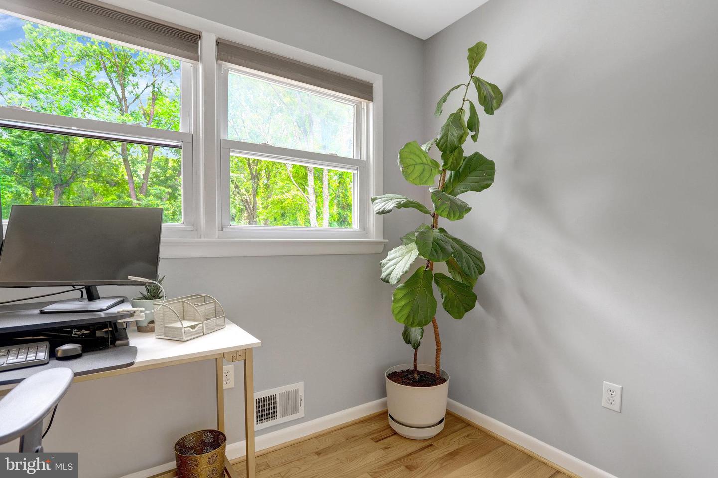 7631 KINGSBURY RD, ALEXANDRIA, Virginia 22315, 4 Bedrooms Bedrooms, ,2 BathroomsBathrooms,Residential,For sale,7631 KINGSBURY RD,VAFX2242784 MLS # VAFX2242784