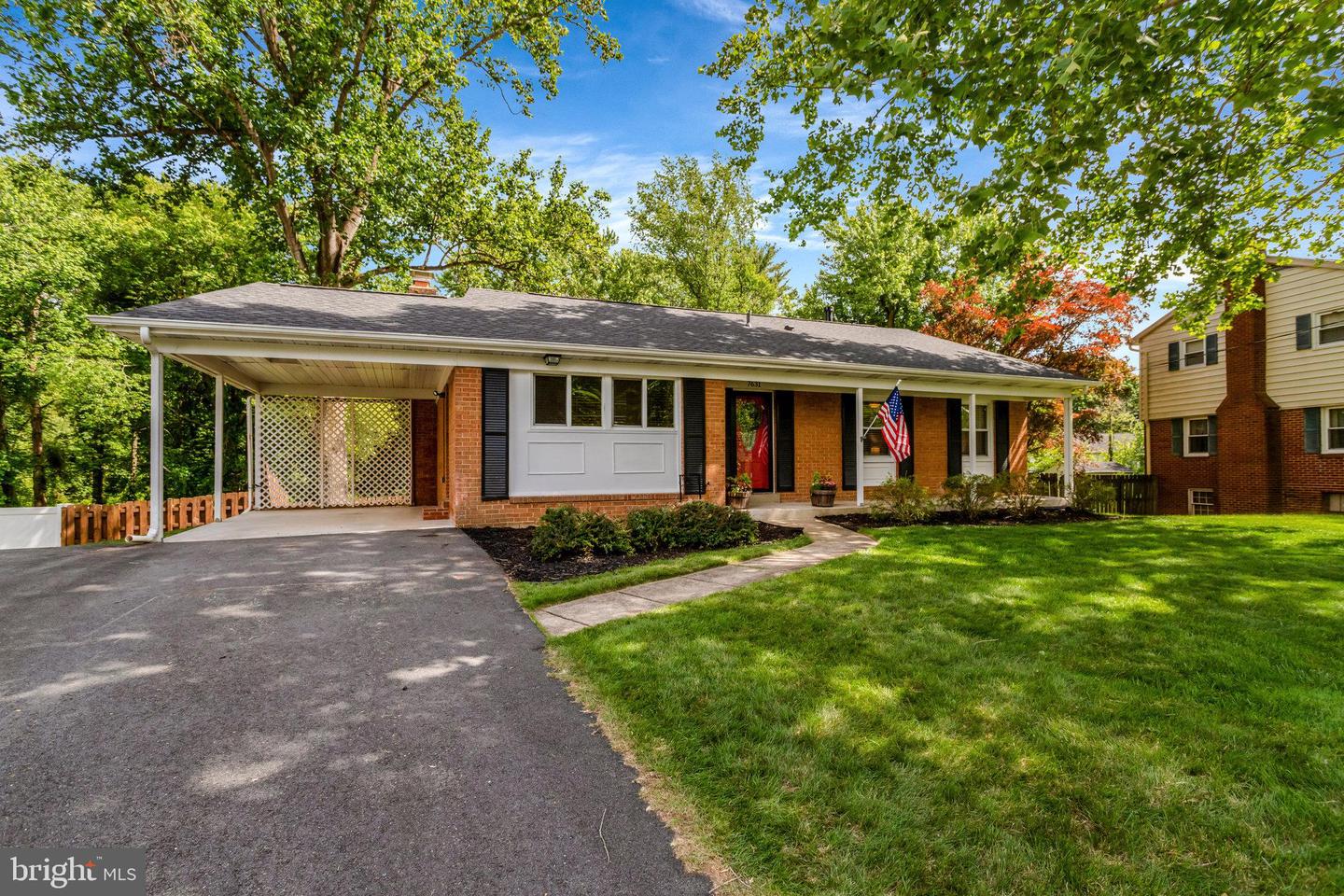 7631 KINGSBURY RD, ALEXANDRIA, Virginia 22315, 4 Bedrooms Bedrooms, ,2 BathroomsBathrooms,Residential,For sale,7631 KINGSBURY RD,VAFX2242784 MLS # VAFX2242784