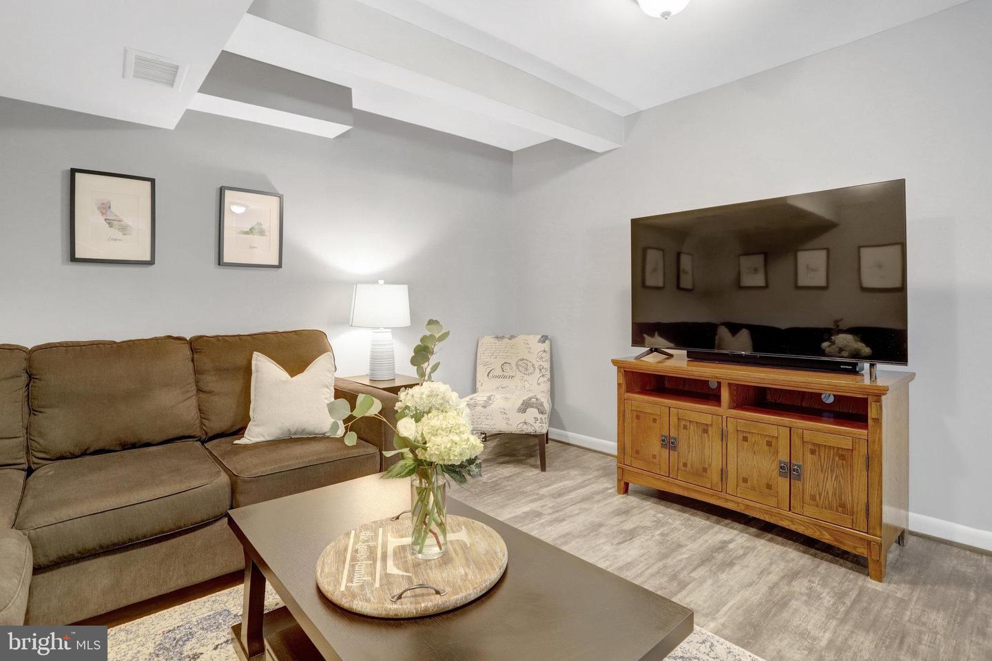 7631 KINGSBURY RD, ALEXANDRIA, Virginia 22315, 4 Bedrooms Bedrooms, ,2 BathroomsBathrooms,Residential,For sale,7631 KINGSBURY RD,VAFX2242784 MLS # VAFX2242784