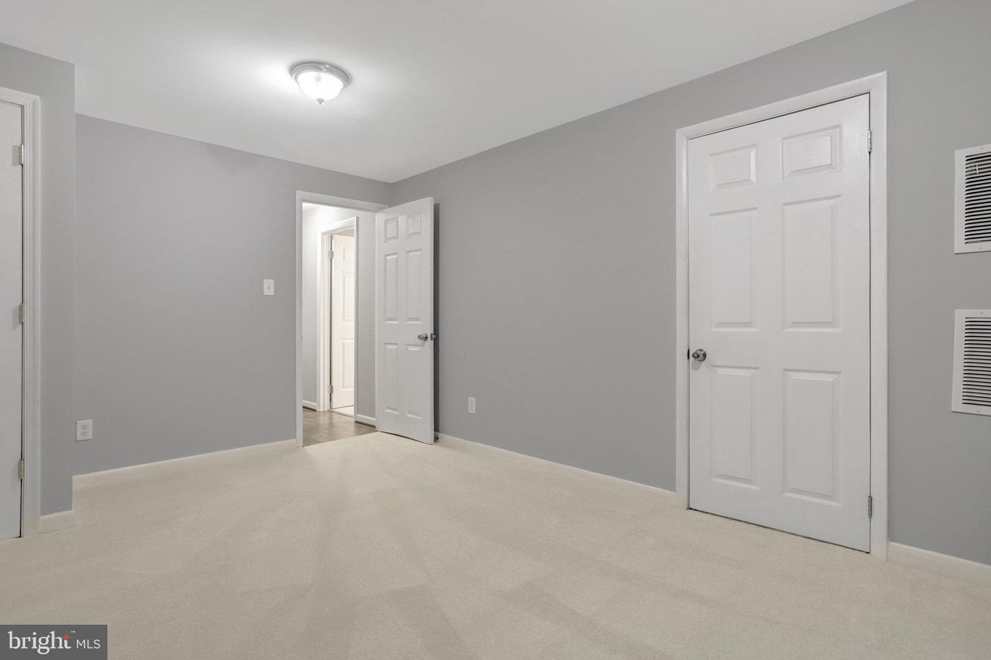 7631 KINGSBURY RD, ALEXANDRIA, Virginia 22315, 4 Bedrooms Bedrooms, ,2 BathroomsBathrooms,Residential,For sale,7631 KINGSBURY RD,VAFX2242784 MLS # VAFX2242784