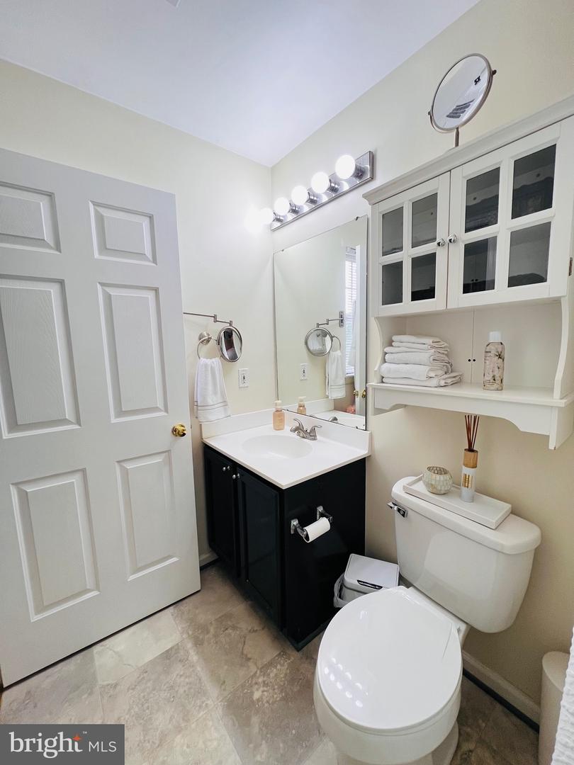 7884 SEAFARER WAY, LORTON, Virginia 22079, 3 Bedrooms Bedrooms, ,3 BathroomsBathrooms,Residential,For sale,7884 SEAFARER WAY,VAFX2242790 MLS # VAFX2242790