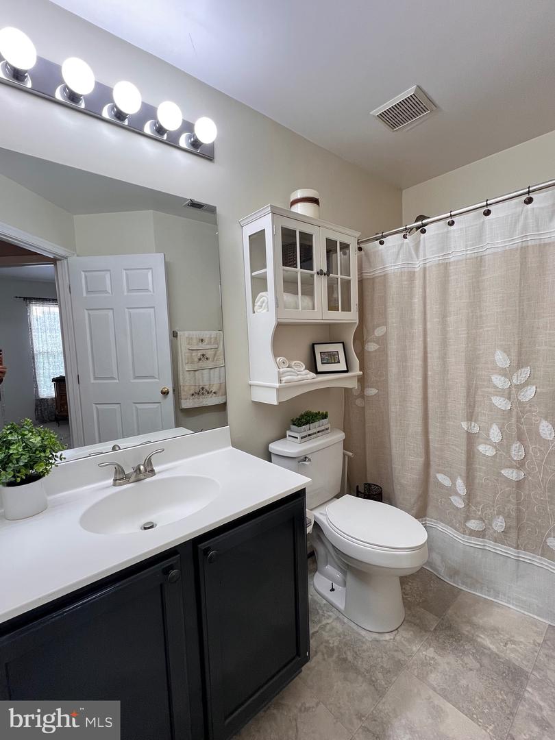 7884 SEAFARER WAY, LORTON, Virginia 22079, 3 Bedrooms Bedrooms, ,3 BathroomsBathrooms,Residential,For sale,7884 SEAFARER WAY,VAFX2242790 MLS # VAFX2242790