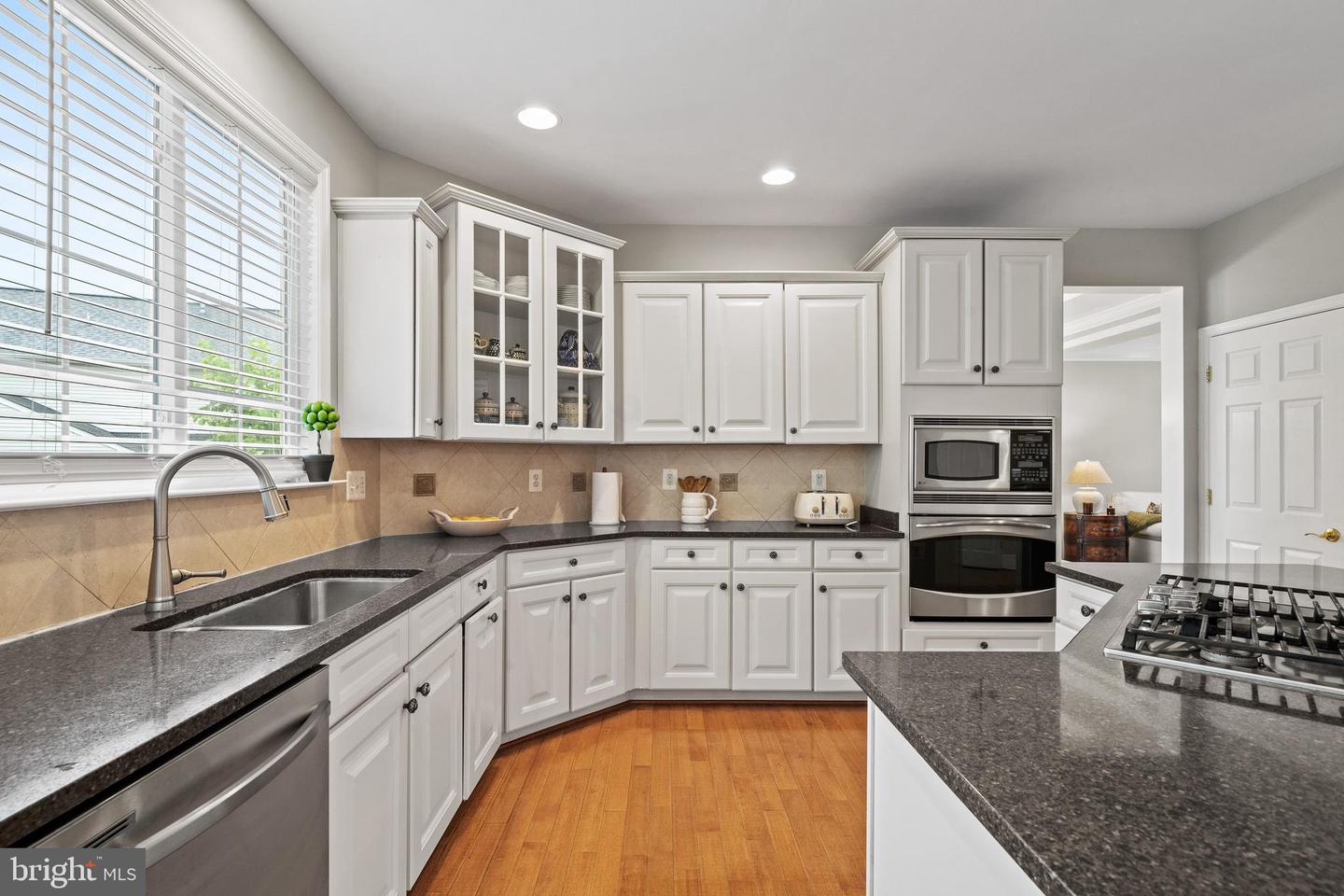10000 UMBRELLA PL, NOKESVILLE, Virginia 20181, 5 Bedrooms Bedrooms, ,4 BathroomsBathrooms,Residential,For sale,10000 UMBRELLA PL,VAPW2095426 MLS # VAPW2095426