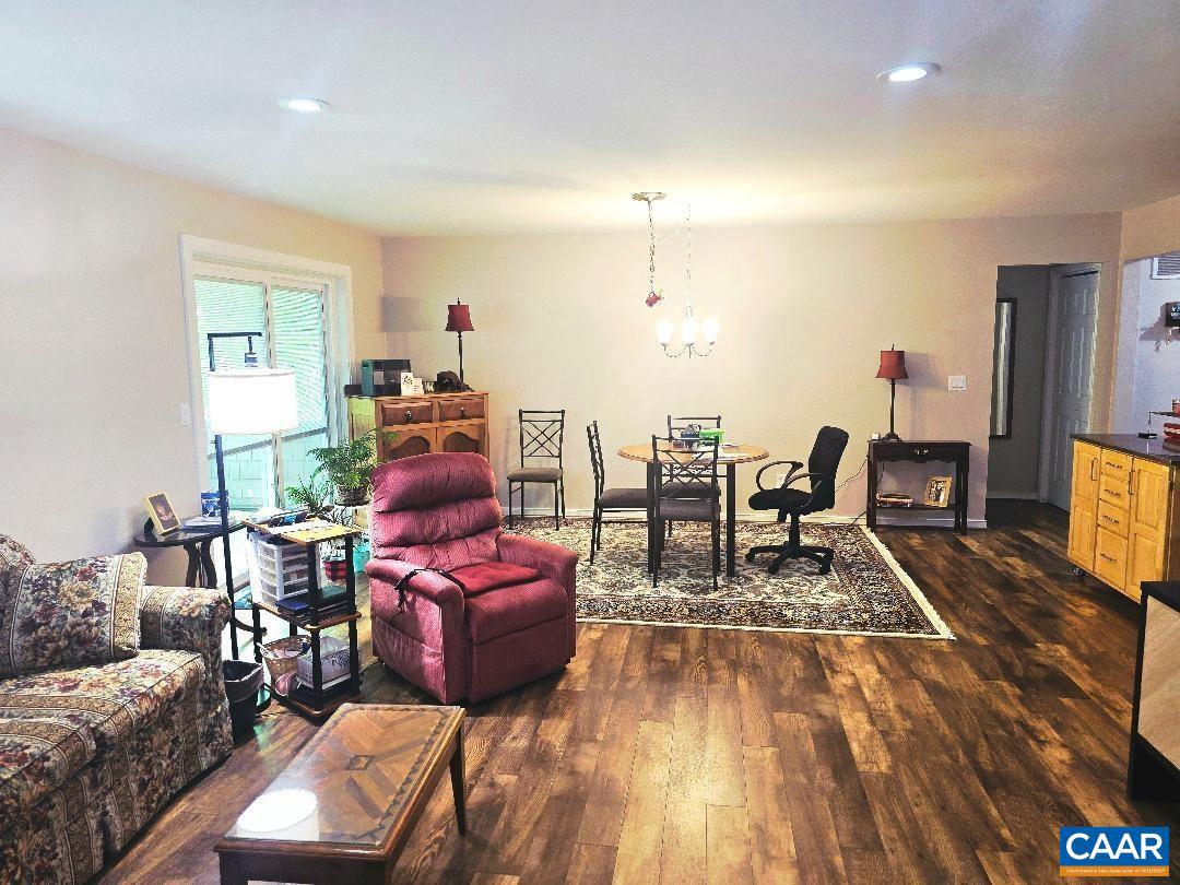 1218 CLIFDEN GREENE, CHARLOTTESVILLE, Virginia 22901, 2 Bedrooms Bedrooms, ,2 BathroomsBathrooms,Residential,For sale,1218 CLIFDEN GREENE,664881 MLS # 664881