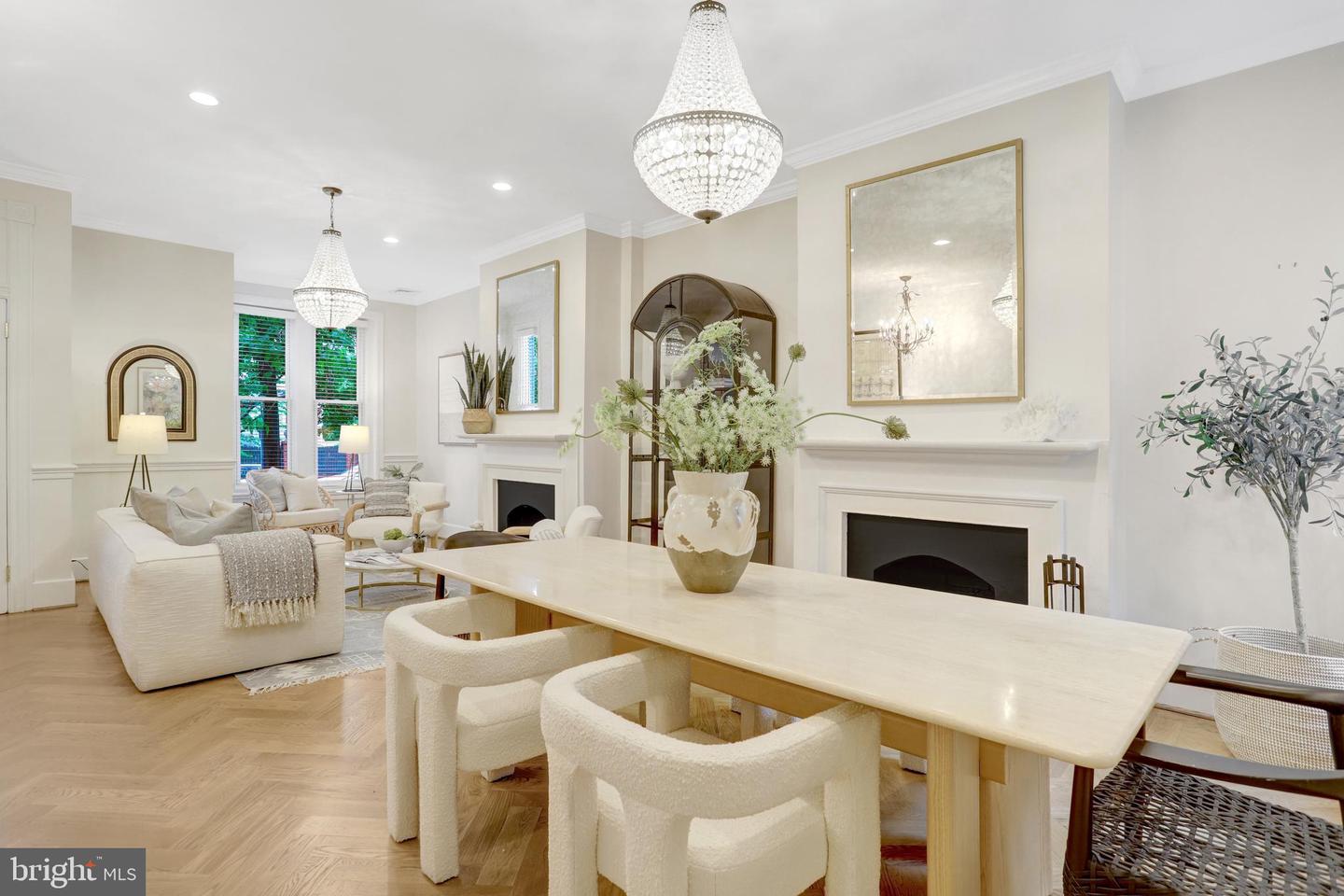 230 N SAINT ASAPH ST, ALEXANDRIA, Virginia 22314, 2 Bedrooms Bedrooms, ,2 BathroomsBathrooms,Residential,For sale,230 N SAINT ASAPH ST,VAAX2045652 MLS # VAAX2045652