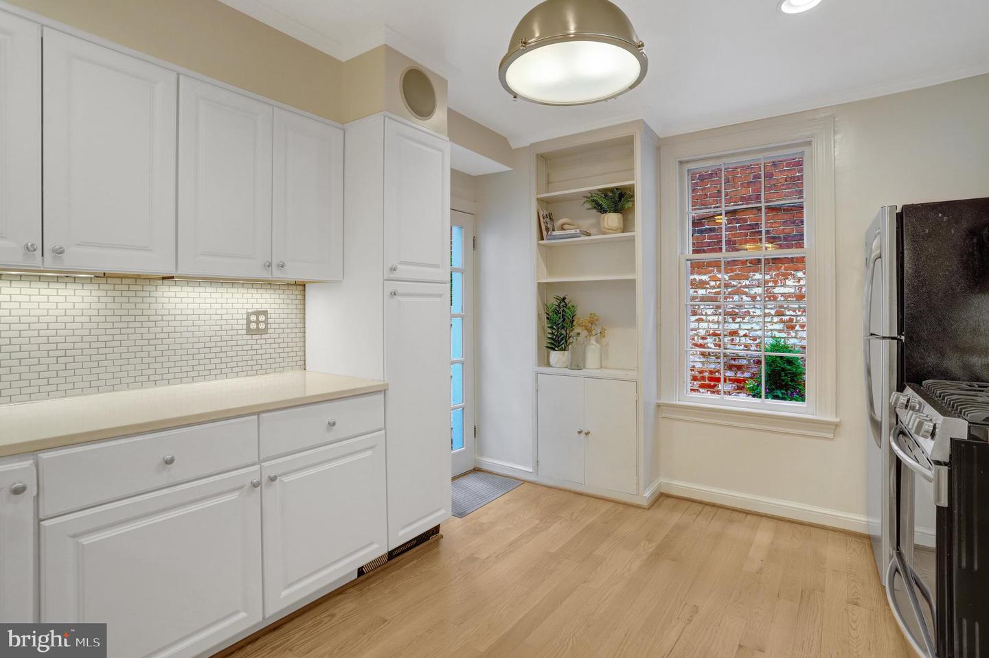 230 N SAINT ASAPH ST, ALEXANDRIA, Virginia 22314, 2 Bedrooms Bedrooms, ,2 BathroomsBathrooms,Residential,For sale,230 N SAINT ASAPH ST,VAAX2045652 MLS # VAAX2045652