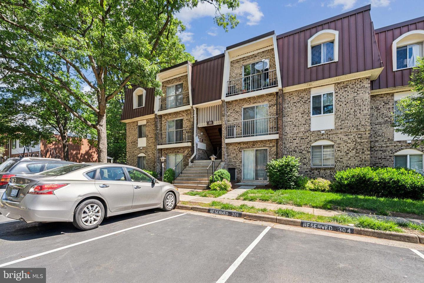 420 E CORNELL DR #8, STERLING, Virginia 20164, 1 Bedroom Bedrooms, ,1 BathroomBathrooms,Residential,For sale,420 E CORNELL DR #8,VALO2097642 MLS # VALO2097642