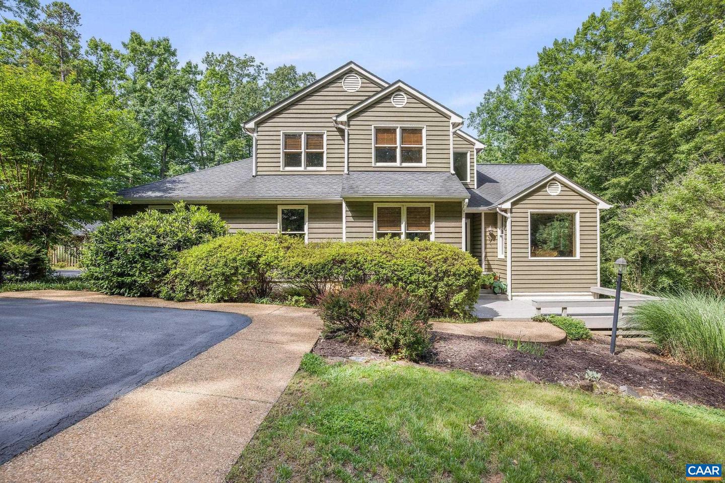 223 FERN CREEK LN, CHARLOTTESVILLE, Virginia 22911, 4 Bedrooms Bedrooms, ,3 BathroomsBathrooms,Residential,For sale,223 FERN CREEK LN,664887 MLS # 664887