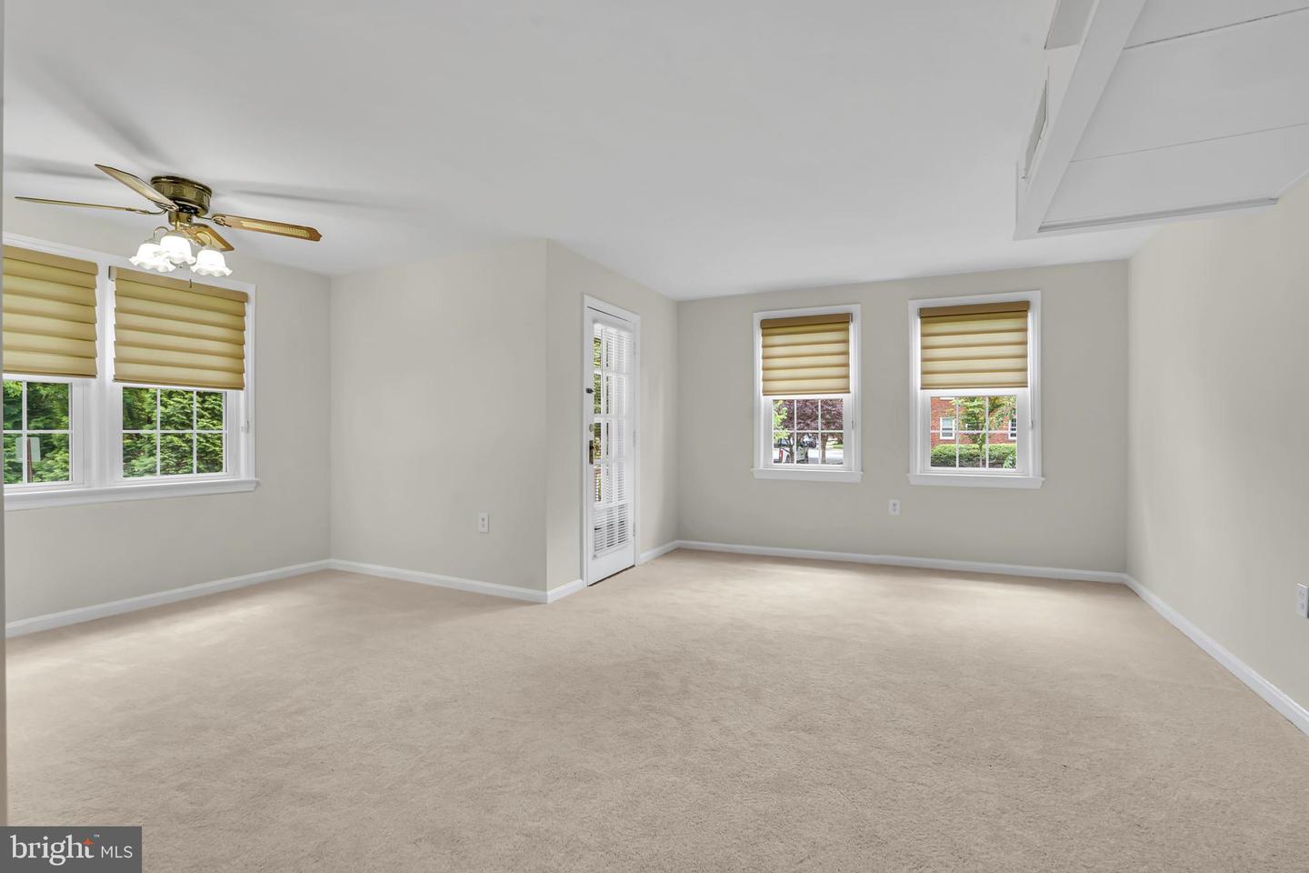 6517 POTOMAC AVE #A2, ALEXANDRIA, Virginia 22307, 2 Bedrooms Bedrooms, ,1 BathroomBathrooms,Residential,For sale,6517 POTOMAC AVE #A2,VAFX2242832 MLS # VAFX2242832