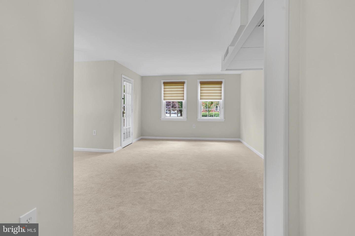 6517 POTOMAC AVE #A2, ALEXANDRIA, Virginia 22307, 2 Bedrooms Bedrooms, ,1 BathroomBathrooms,Residential,For sale,6517 POTOMAC AVE #A2,VAFX2242832 MLS # VAFX2242832