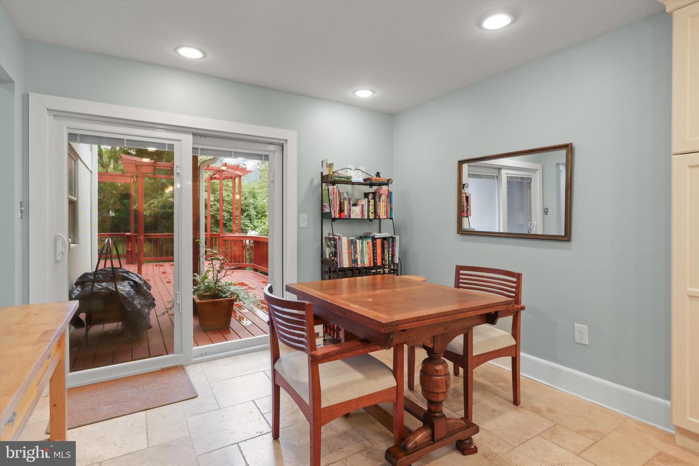 3134 CLAYBORNE AVE, ALEXANDRIA, Virginia 22306, 5 Bedrooms Bedrooms, ,3 BathroomsBathrooms,Residential,For sale,3134 CLAYBORNE AVE,VAFX2242884 MLS # VAFX2242884