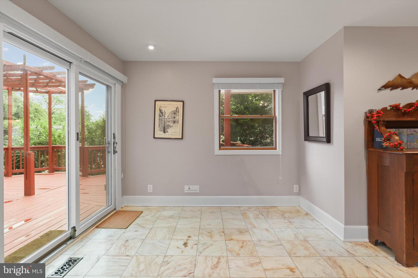 3134 CLAYBORNE AVE, ALEXANDRIA, Virginia 22306, 5 Bedrooms Bedrooms, ,3 BathroomsBathrooms,Residential,For sale,3134 CLAYBORNE AVE,VAFX2242884 MLS # VAFX2242884