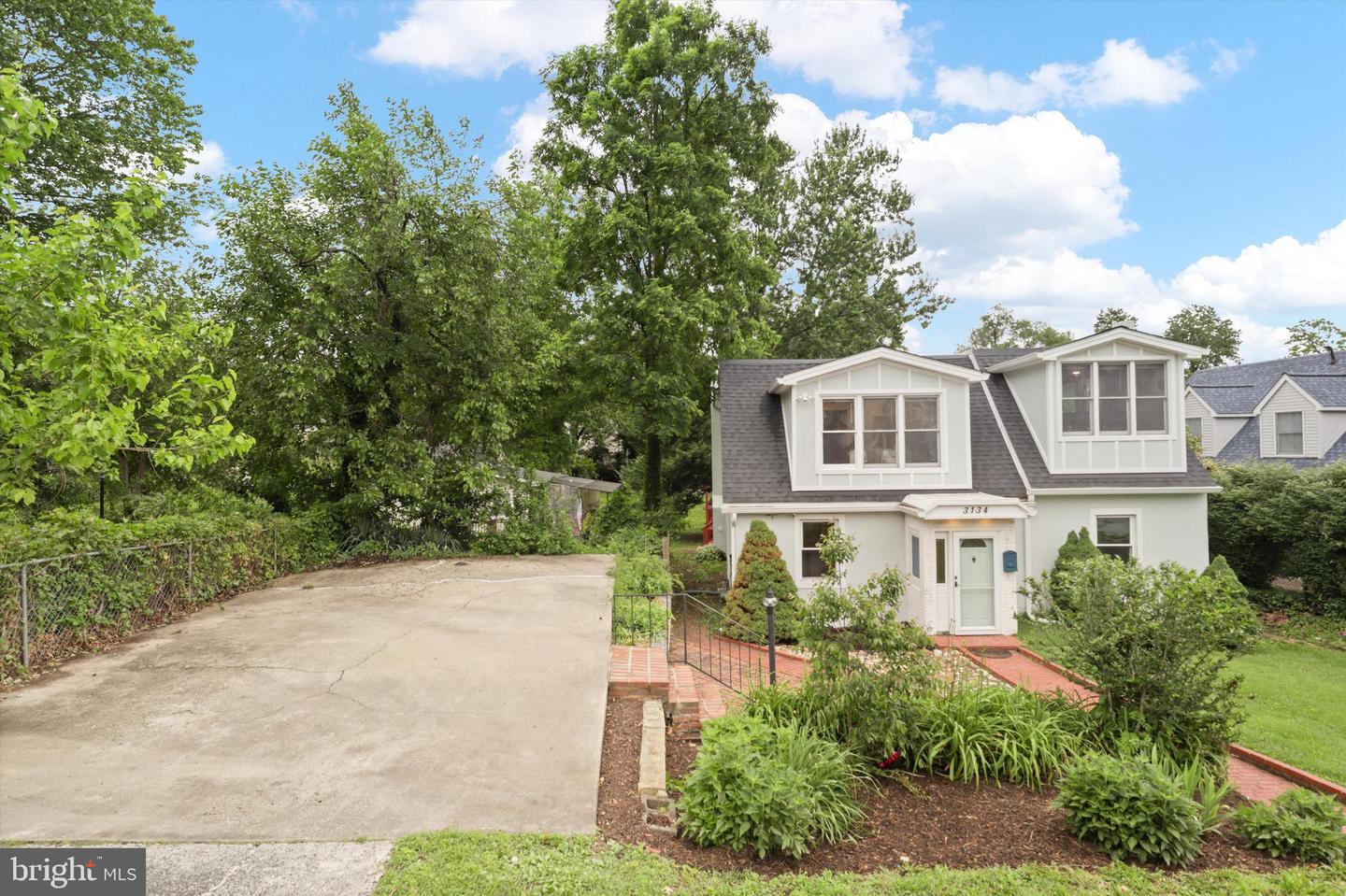 3134 CLAYBORNE AVE, ALEXANDRIA, Virginia 22306, 5 Bedrooms Bedrooms, ,3 BathroomsBathrooms,Residential,For sale,3134 CLAYBORNE AVE,VAFX2242884 MLS # VAFX2242884