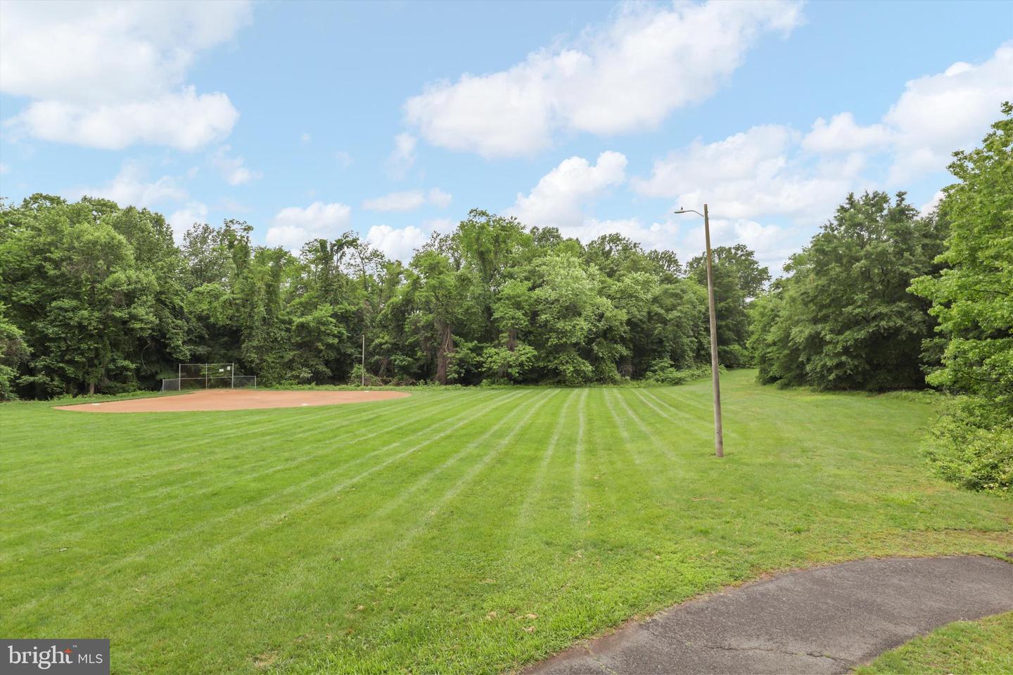 3134 CLAYBORNE AVE, ALEXANDRIA, Virginia 22306, 5 Bedrooms Bedrooms, ,3 BathroomsBathrooms,Residential,For sale,3134 CLAYBORNE AVE,VAFX2242884 MLS # VAFX2242884