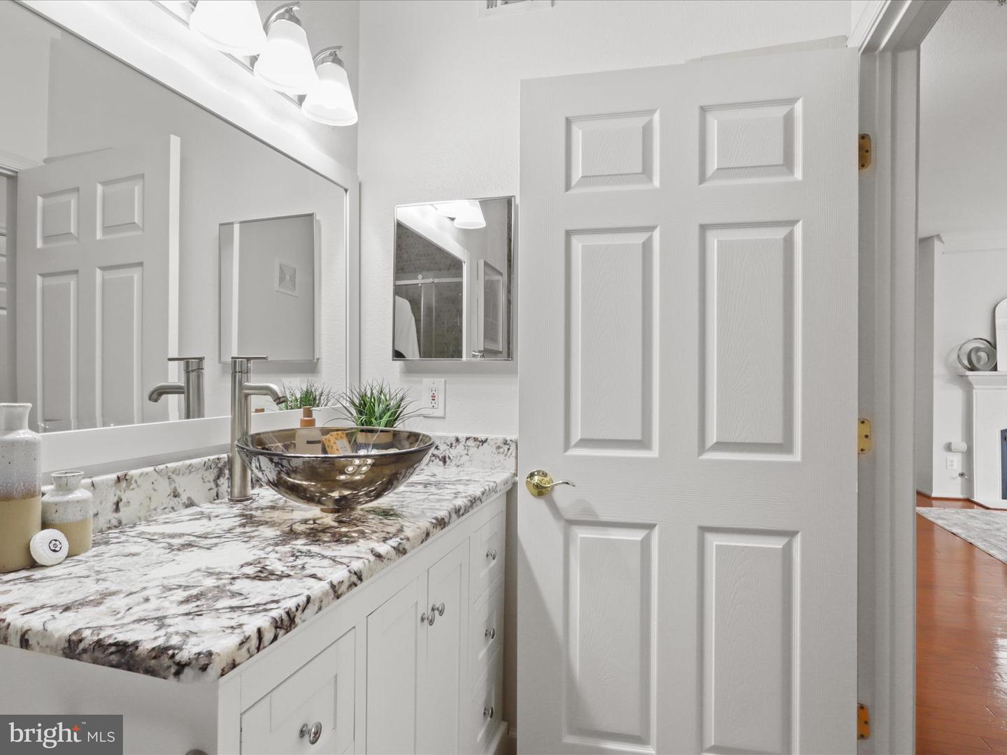 1521 SPRING GATE DR #10308, MCLEAN, Virginia 22102, 2 Bedrooms Bedrooms, ,2 BathroomsBathrooms,Residential,For sale,1521 SPRING GATE DR #10308,VAFX2242896 MLS # VAFX2242896