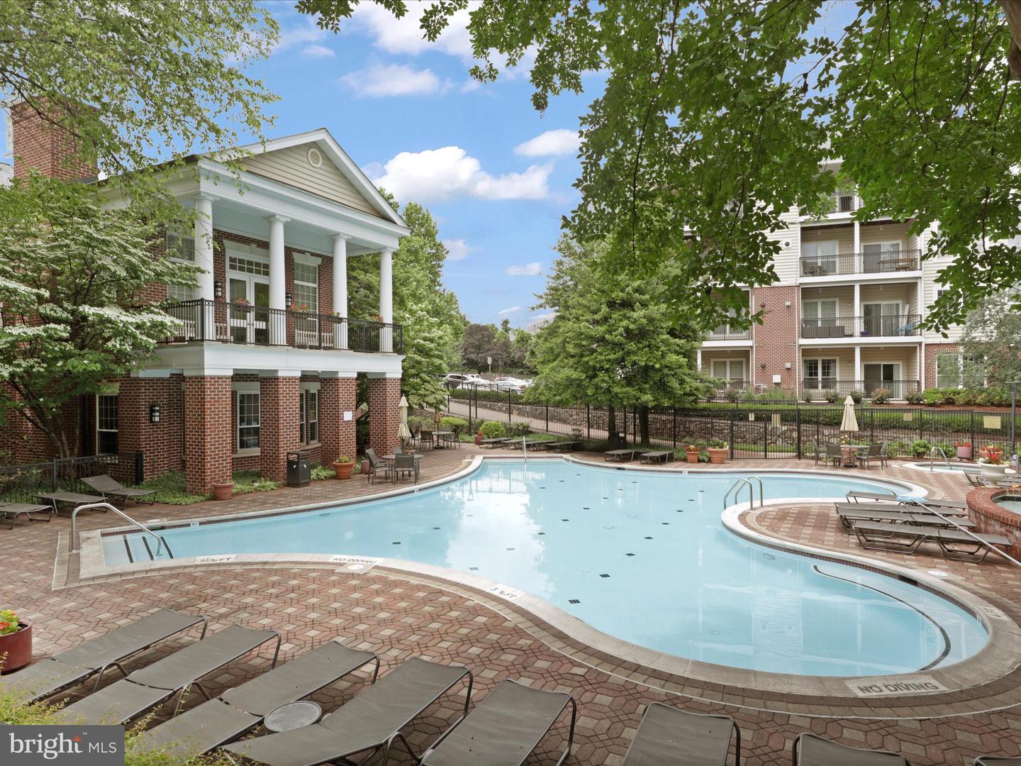 1521 SPRING GATE DR #10308, MCLEAN, Virginia 22102, 2 Bedrooms Bedrooms, ,2 BathroomsBathrooms,Residential,For sale,1521 SPRING GATE DR #10308,VAFX2242896 MLS # VAFX2242896