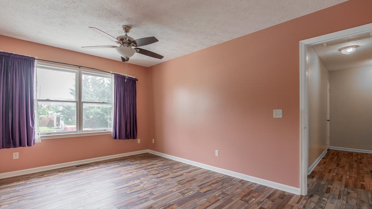 822 MEADOWLARK DR, HARRISONBURG, Virginia 22850, 2 Bedrooms Bedrooms, ,1 BathroomBathrooms,Residential,822 MEADOWLARK DR,664978 MLS # 664978