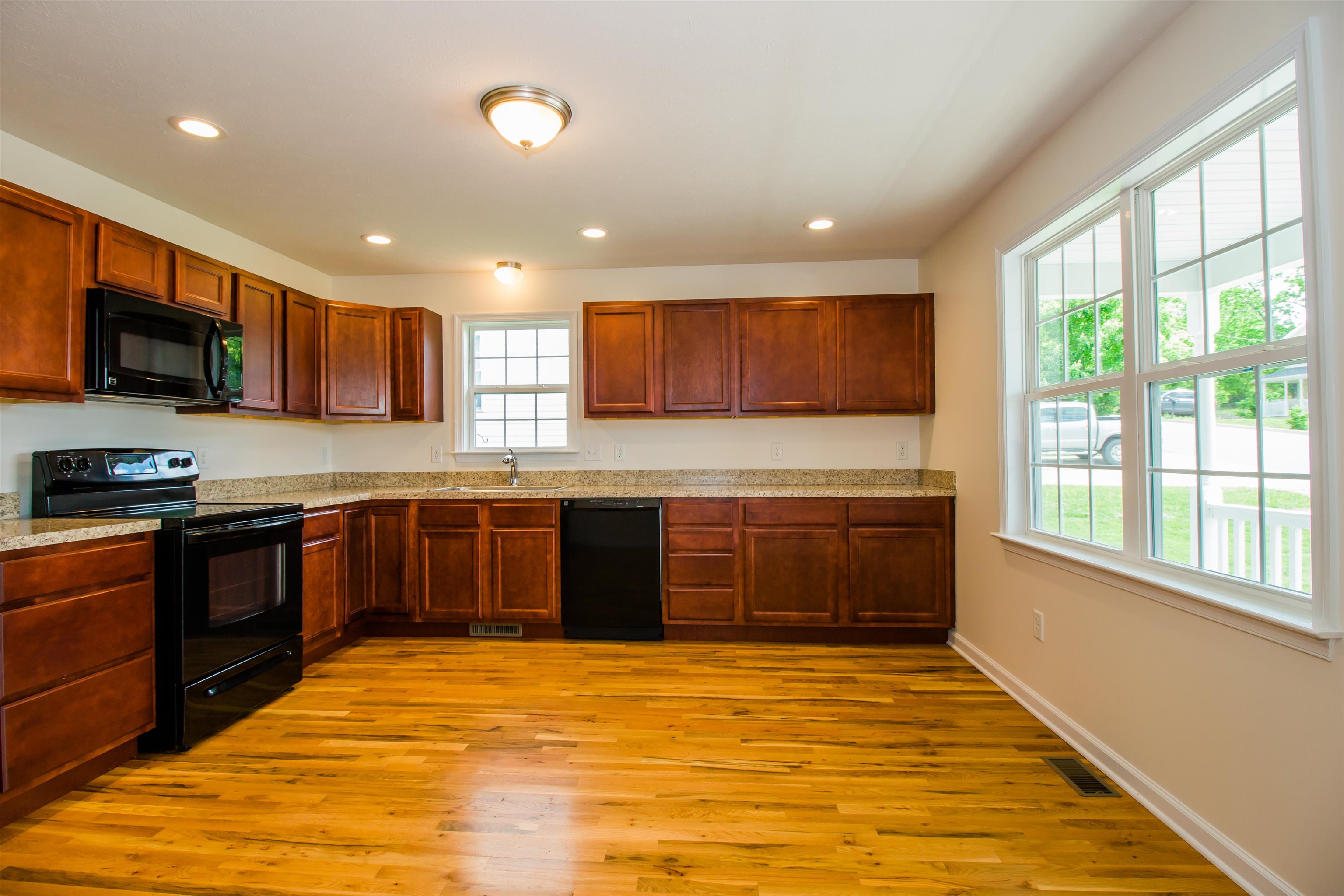 321 STICKLEY ST, MOUNT JACKSON, Virginia 22842, 3 Bedrooms Bedrooms, ,2 BathroomsBathrooms,Residential,321 STICKLEY ST,664980 MLS # 664980
