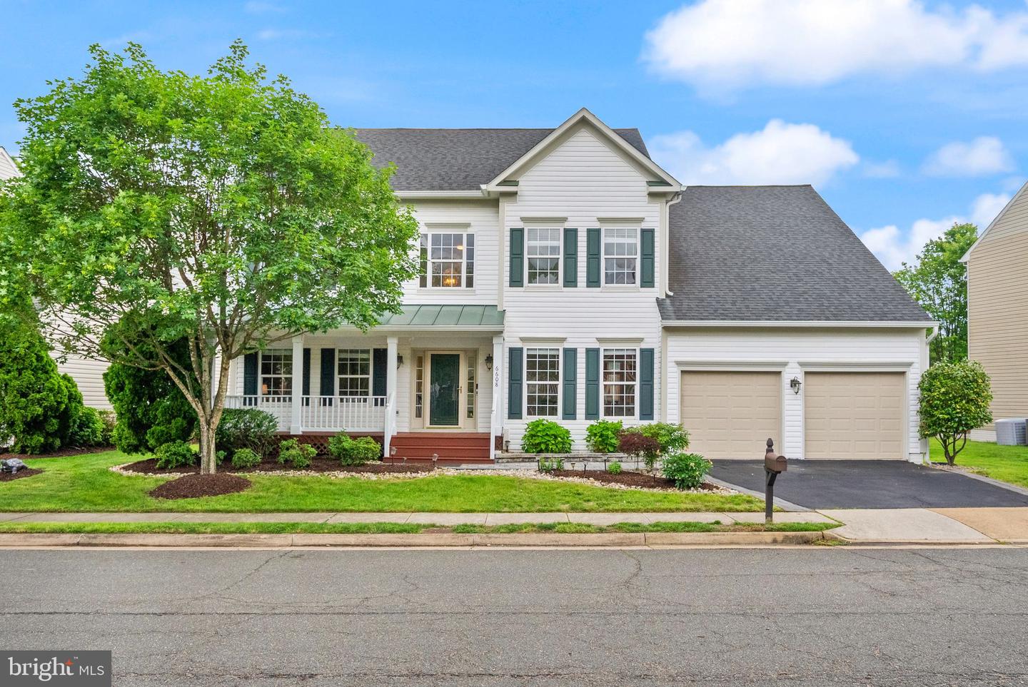 6608 SCHURTZ ST, ALEXANDRIA, Virginia 22310, 4 Bedrooms Bedrooms, ,4 BathroomsBathrooms,Residential,For sale,6608 SCHURTZ ST,VAFX2242942 MLS # VAFX2242942