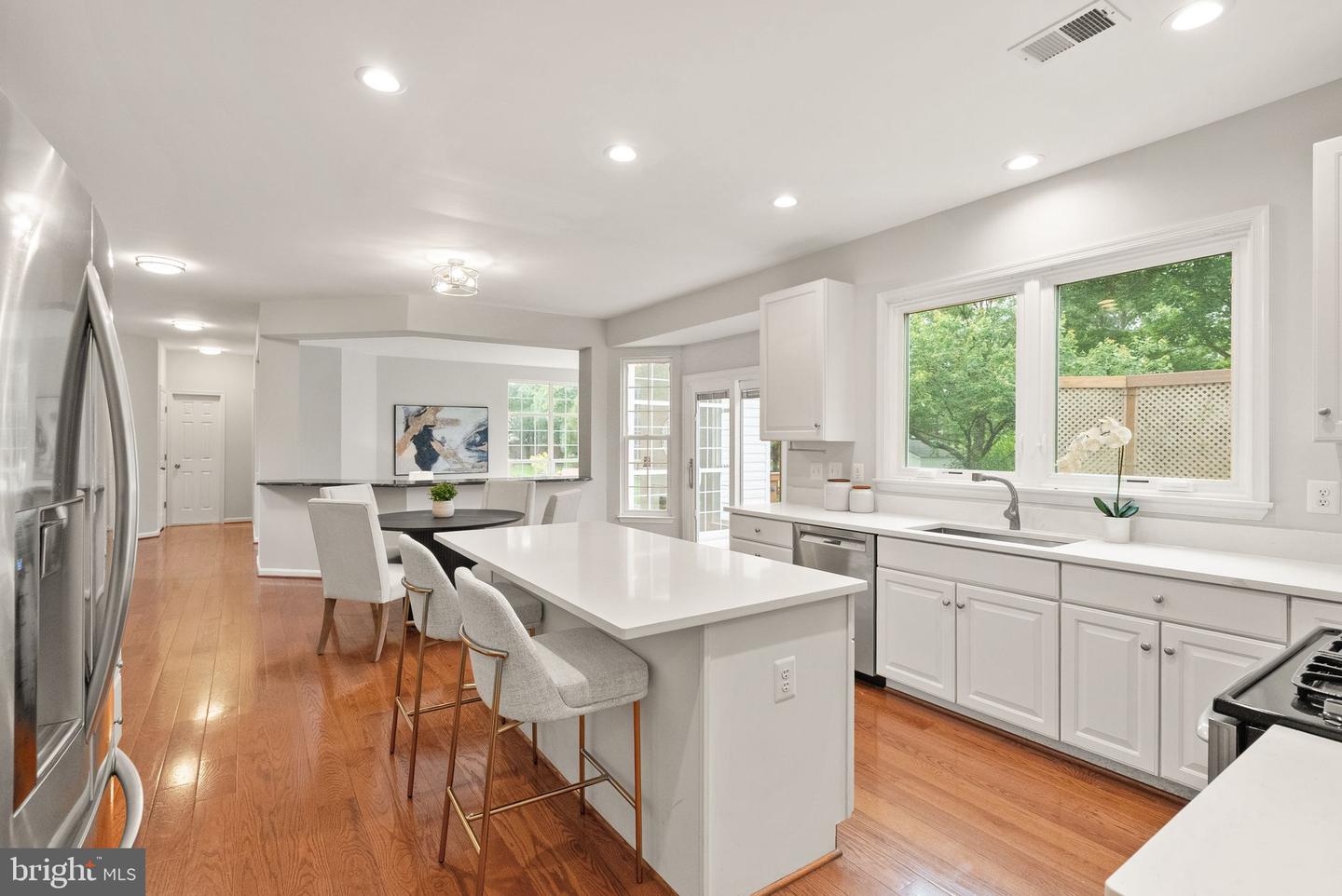6608 SCHURTZ ST, ALEXANDRIA, Virginia 22310, 4 Bedrooms Bedrooms, ,4 BathroomsBathrooms,Residential,For sale,6608 SCHURTZ ST,VAFX2242942 MLS # VAFX2242942