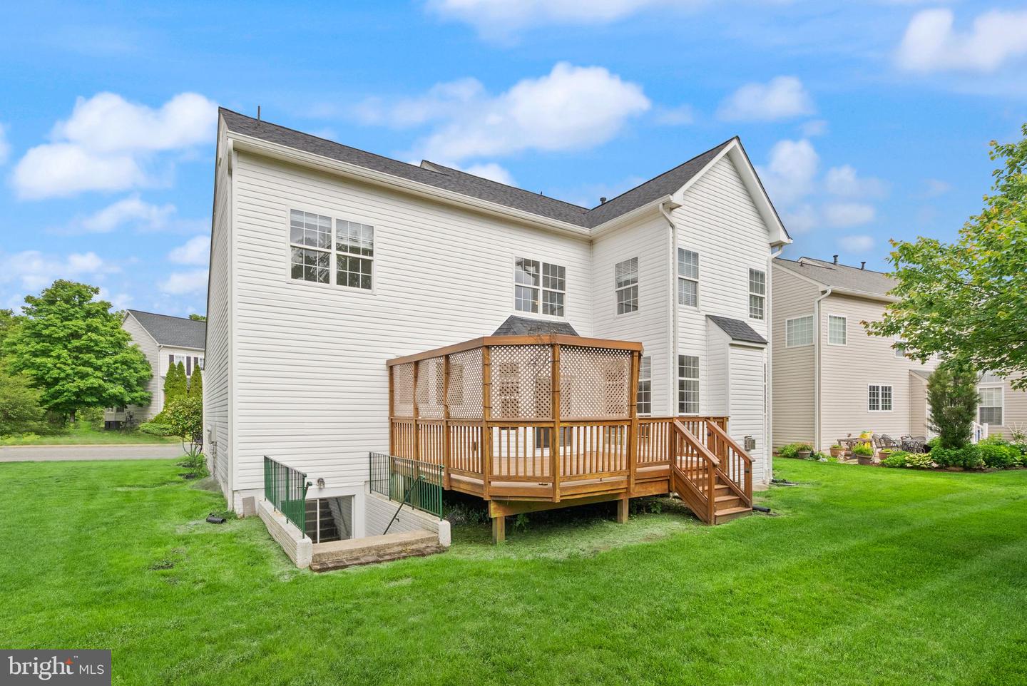 6608 SCHURTZ ST, ALEXANDRIA, Virginia 22310, 4 Bedrooms Bedrooms, ,4 BathroomsBathrooms,Residential,For sale,6608 SCHURTZ ST,VAFX2242942 MLS # VAFX2242942