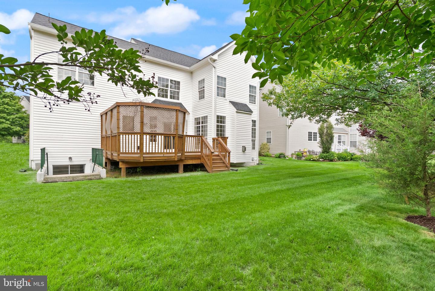 6608 SCHURTZ ST, ALEXANDRIA, Virginia 22310, 4 Bedrooms Bedrooms, ,4 BathroomsBathrooms,Residential,For sale,6608 SCHURTZ ST,VAFX2242942 MLS # VAFX2242942