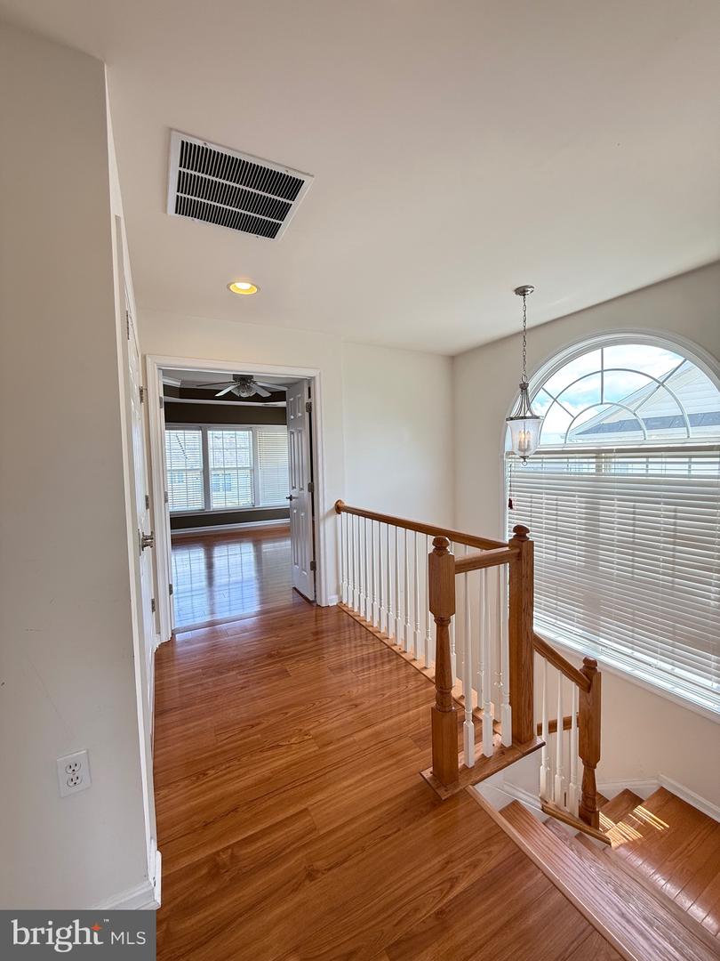 16321 FLOTSAM LN, WOODBRIDGE, Virginia 22191, 3 Bedrooms Bedrooms, ,3 BathroomsBathrooms,Residential,For sale,16321 FLOTSAM LN,VAPW2095482 MLS # VAPW2095482