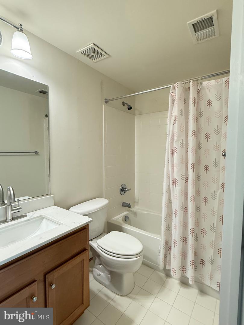 16321 FLOTSAM LN, WOODBRIDGE, Virginia 22191, 3 Bedrooms Bedrooms, ,3 BathroomsBathrooms,Residential,For sale,16321 FLOTSAM LN,VAPW2095482 MLS # VAPW2095482