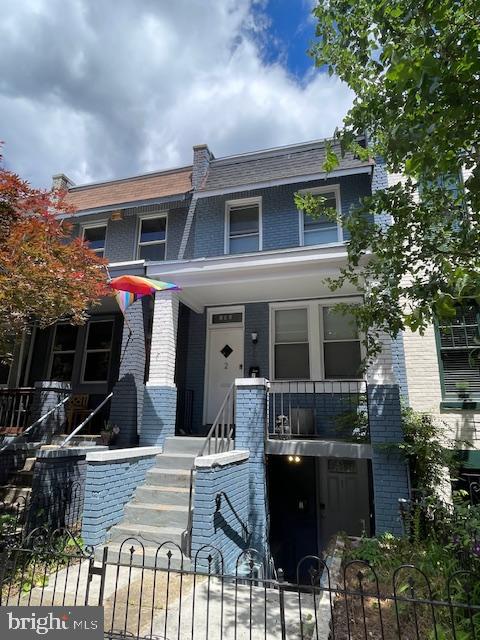 906 I ST SE #1, WASHINGTON, District Of Columbia 20003, 1 Bedroom Bedrooms, ,1 BathroomBathrooms,Residential,For sale,906 I ST SE #1,DCDC2202328 MLS # DCDC2202328