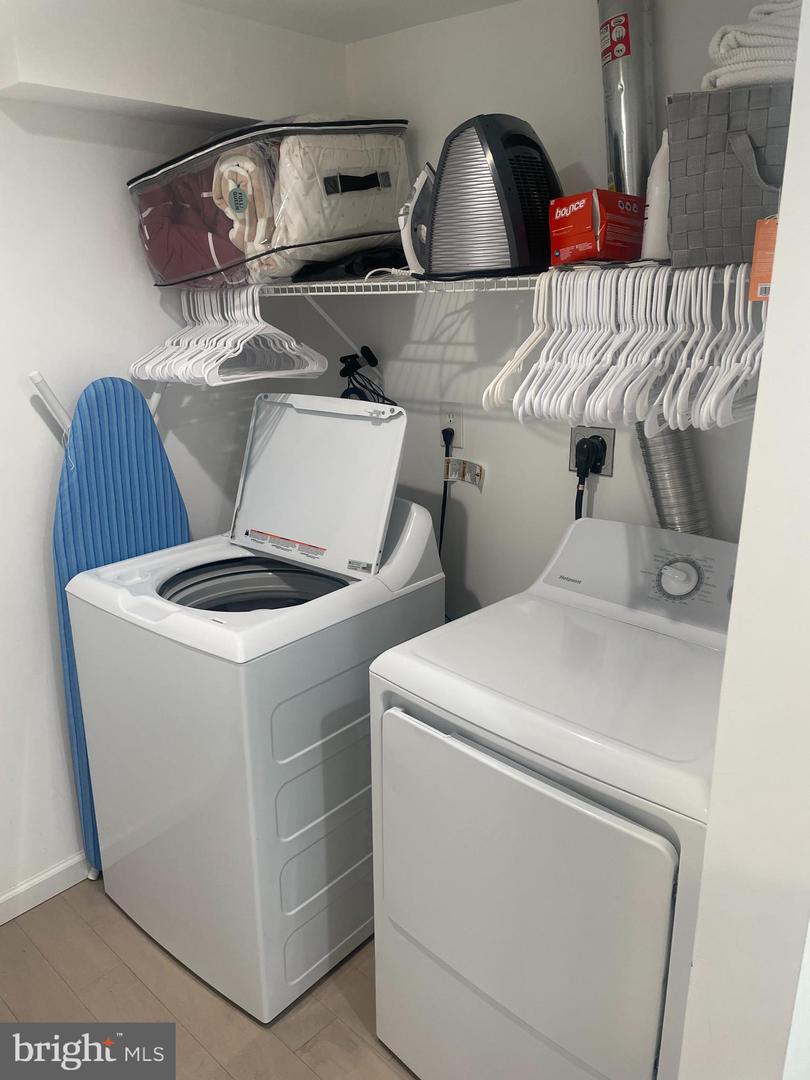 906 I ST SE #1, WASHINGTON, District Of Columbia 20003, 1 Bedroom Bedrooms, ,1 BathroomBathrooms,Residential,For sale,906 I ST SE #1,DCDC2202328 MLS # DCDC2202328