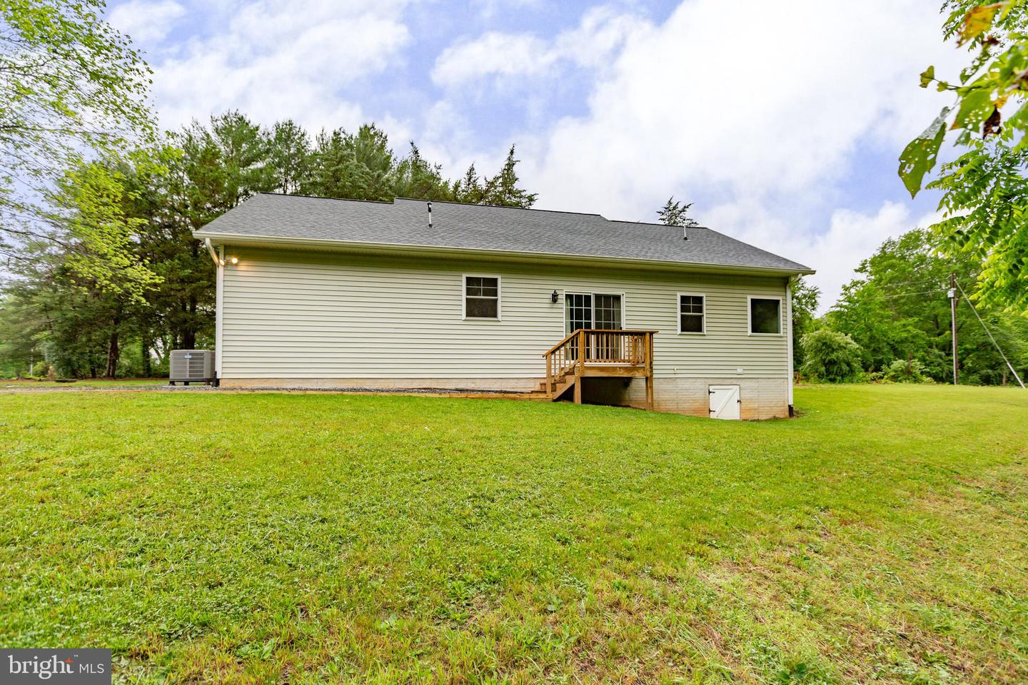 10701 THOMPSON LN, SPOTSYLVANIA, Virginia 22551, 3 Bedrooms Bedrooms, ,2 BathroomsBathrooms,Residential,For sale,10701 THOMPSON LN,VASP2033412 MLS # VASP2033412