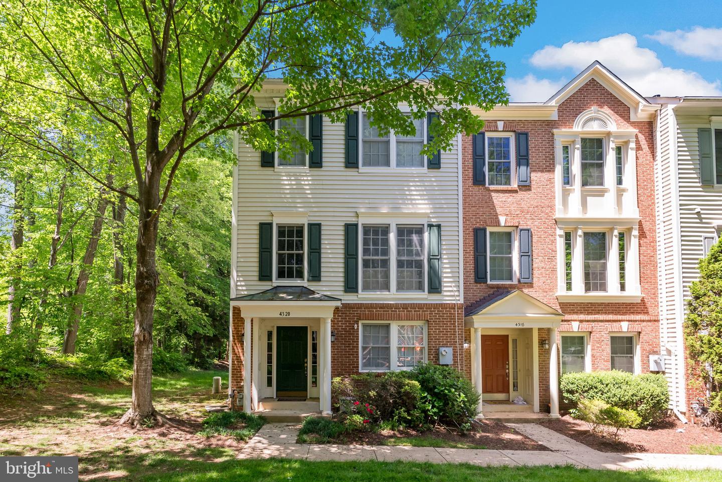 4320 THOMAS BRIGADE LN, FAIRFAX, Virginia 22033, 3 Bedrooms Bedrooms, ,2 BathroomsBathrooms,Residential,For sale,4320 THOMAS BRIGADE LN,VAFX2243038 MLS # VAFX2243038