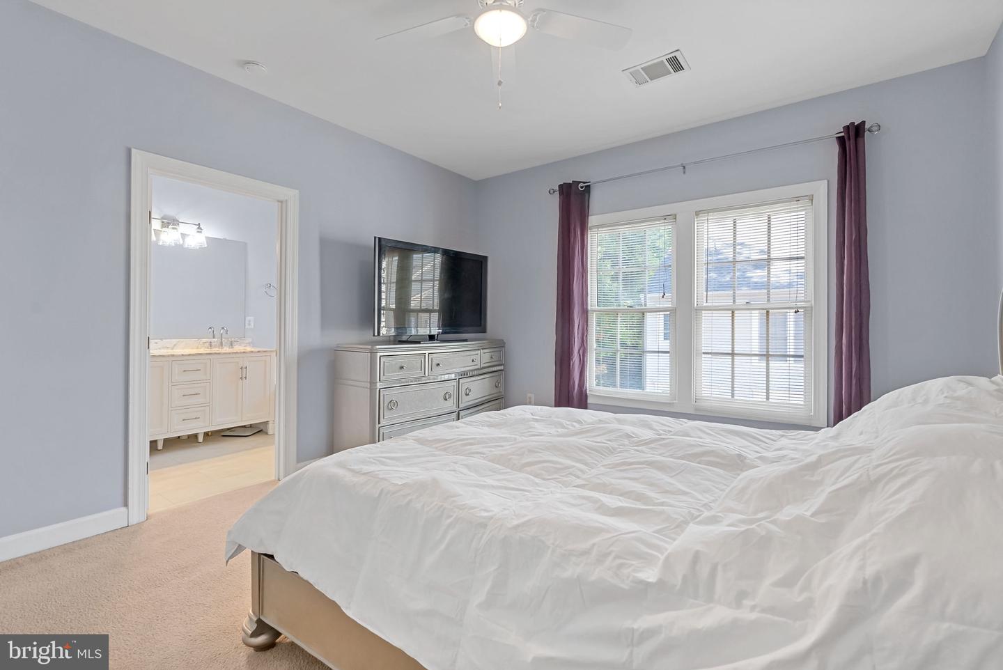 4320 THOMAS BRIGADE LN, FAIRFAX, Virginia 22033, 3 Bedrooms Bedrooms, ,2 BathroomsBathrooms,Residential,For sale,4320 THOMAS BRIGADE LN,VAFX2243038 MLS # VAFX2243038