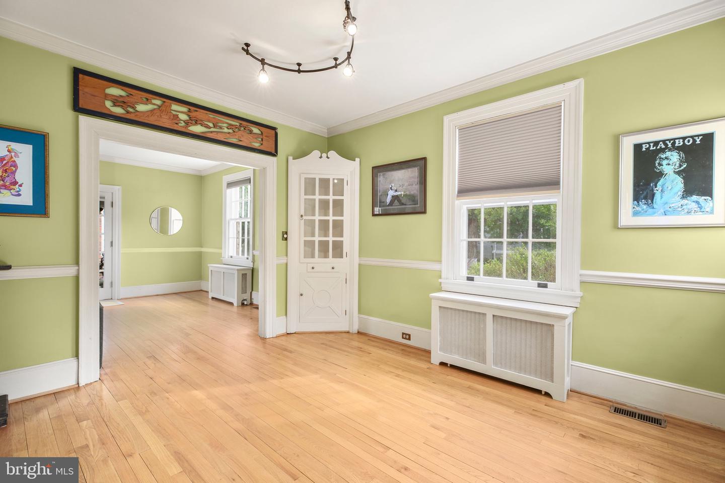 1107 KENMORE AVE, FREDERICKSBURG, Virginia 22401, 4 Bedrooms Bedrooms, ,1 BathroomBathrooms,Residential,For sale,1107 KENMORE AVE,VAFB2008296 MLS # VAFB2008296