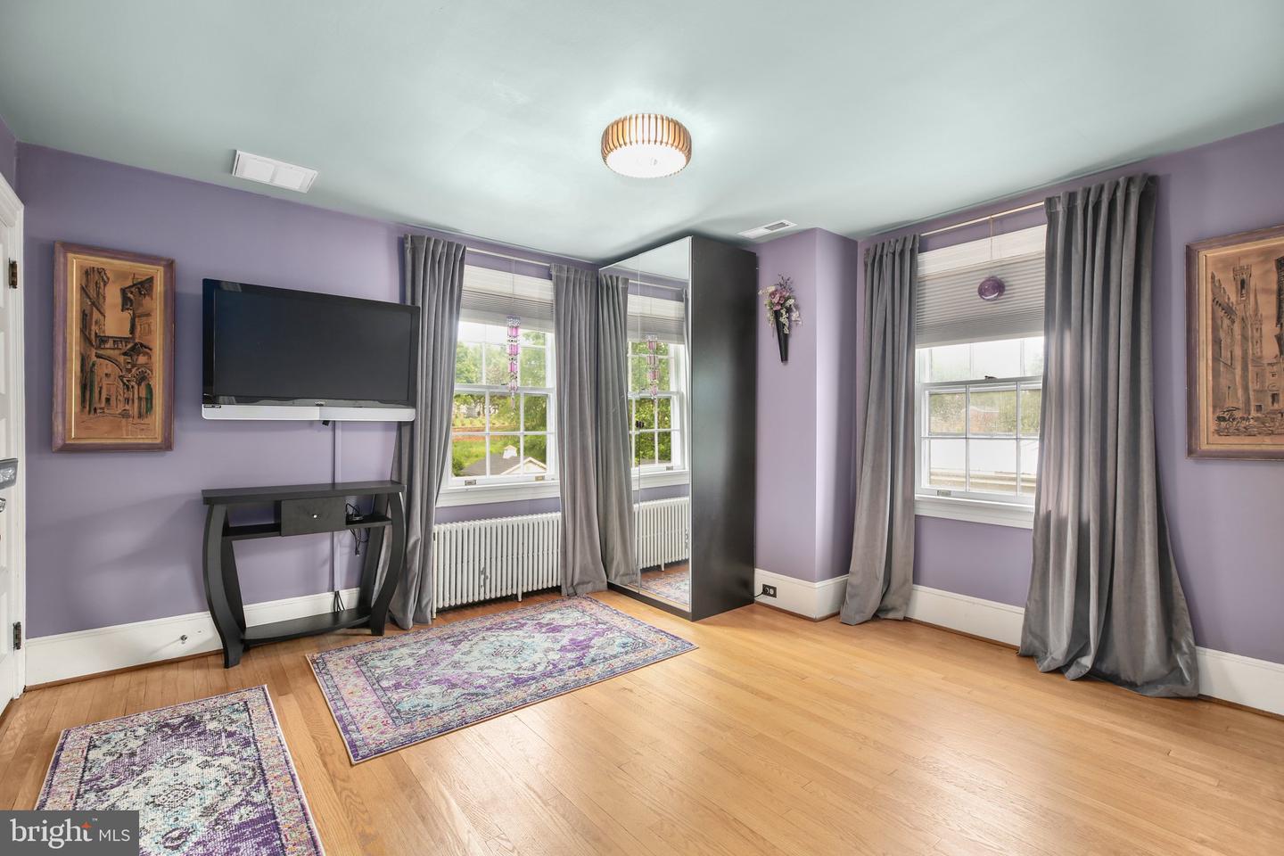 1107 KENMORE AVE, FREDERICKSBURG, Virginia 22401, 4 Bedrooms Bedrooms, ,1 BathroomBathrooms,Residential,For sale,1107 KENMORE AVE,VAFB2008296 MLS # VAFB2008296