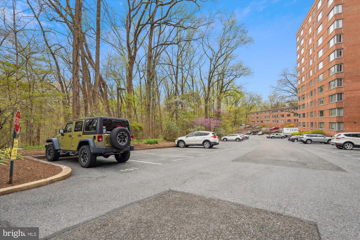 4200 CATHEDRAL AVE NW #1018, WASHINGTON, District Of Columbia 20016, 1 Bedroom Bedrooms, ,1 BathroomBathrooms,Residential,For sale,4200 CATHEDRAL AVE NW #1018,DCDC2202366 MLS # DCDC2202366