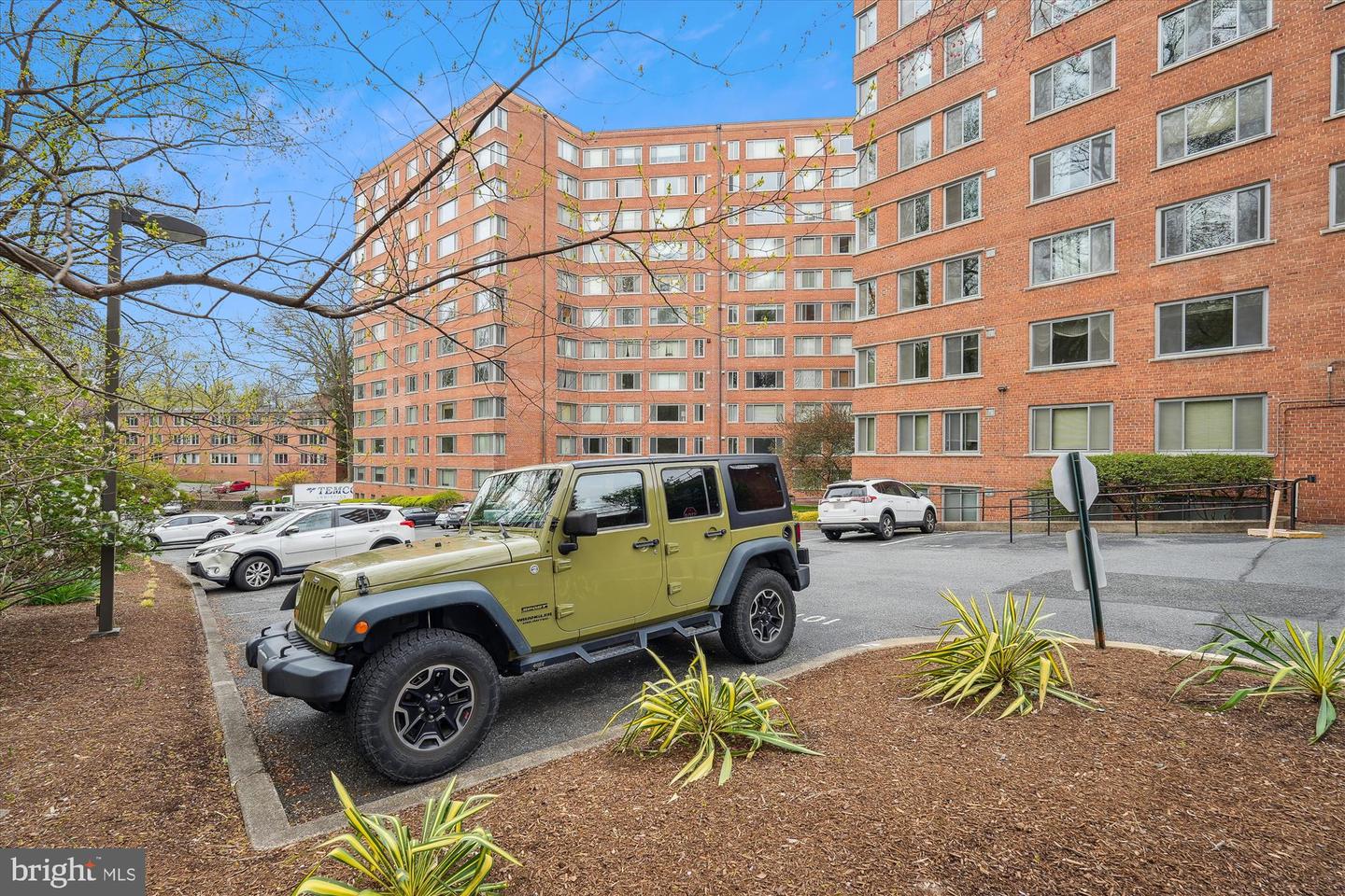 4200 CATHEDRAL AVE NW #1018, WASHINGTON, District Of Columbia 20016, 1 Bedroom Bedrooms, ,1 BathroomBathrooms,Residential,For sale,4200 CATHEDRAL AVE NW #1018,DCDC2202366 MLS # DCDC2202366