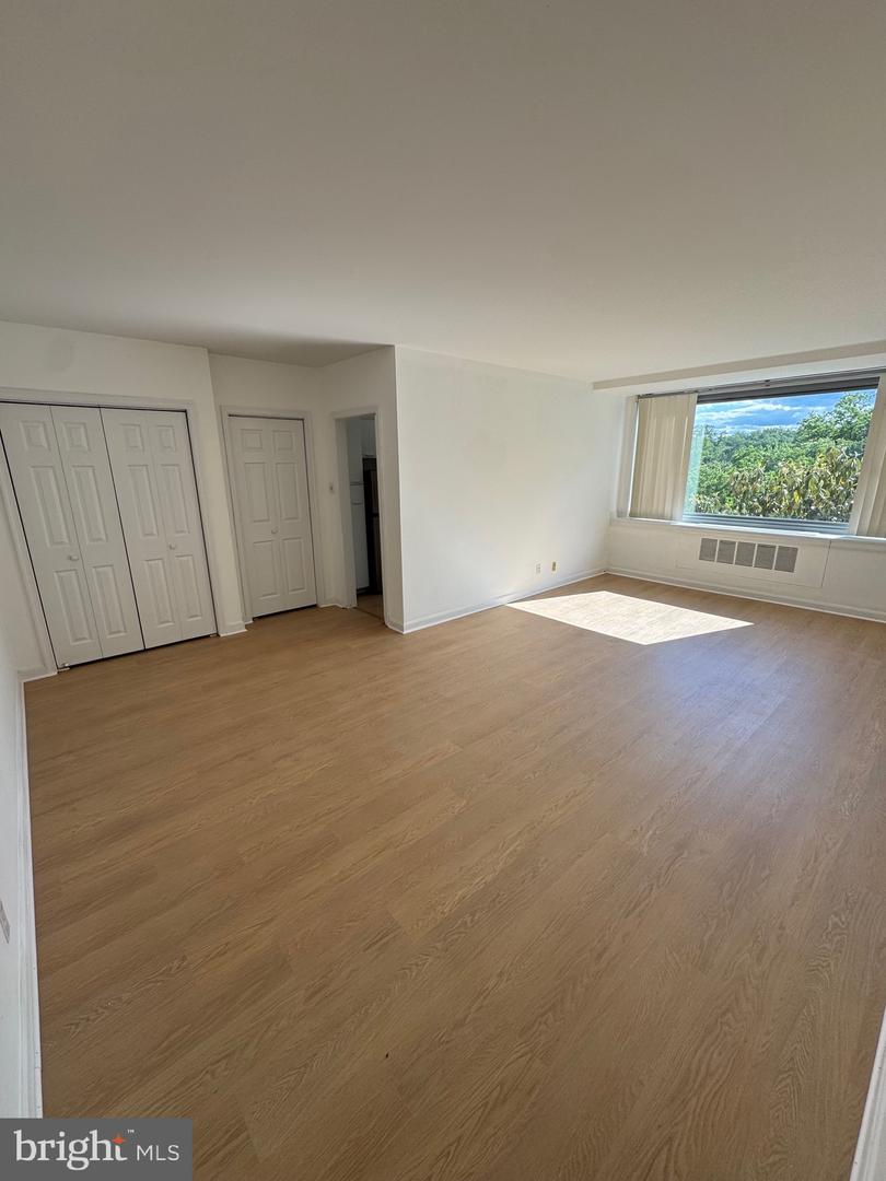 4200 CATHEDRAL AVE NW #1018, WASHINGTON, District Of Columbia 20016, 1 Bedroom Bedrooms, ,1 BathroomBathrooms,Residential,For sale,4200 CATHEDRAL AVE NW #1018,DCDC2202366 MLS # DCDC2202366