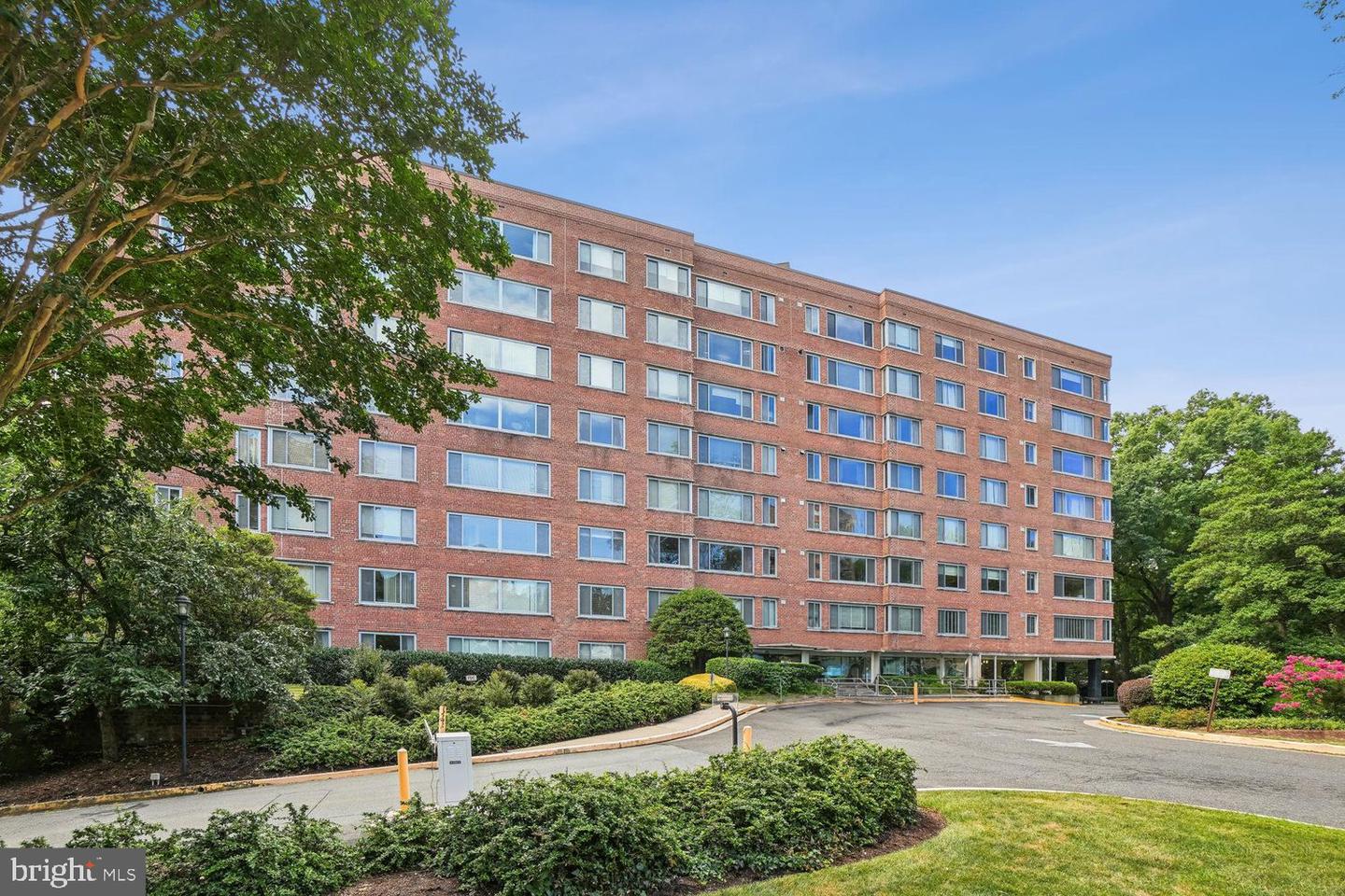 4200 CATHEDRAL AVE NW #1018, WASHINGTON, District Of Columbia 20016, 1 Bedroom Bedrooms, ,1 BathroomBathrooms,Residential,For sale,4200 CATHEDRAL AVE NW #1018,DCDC2202366 MLS # DCDC2202366