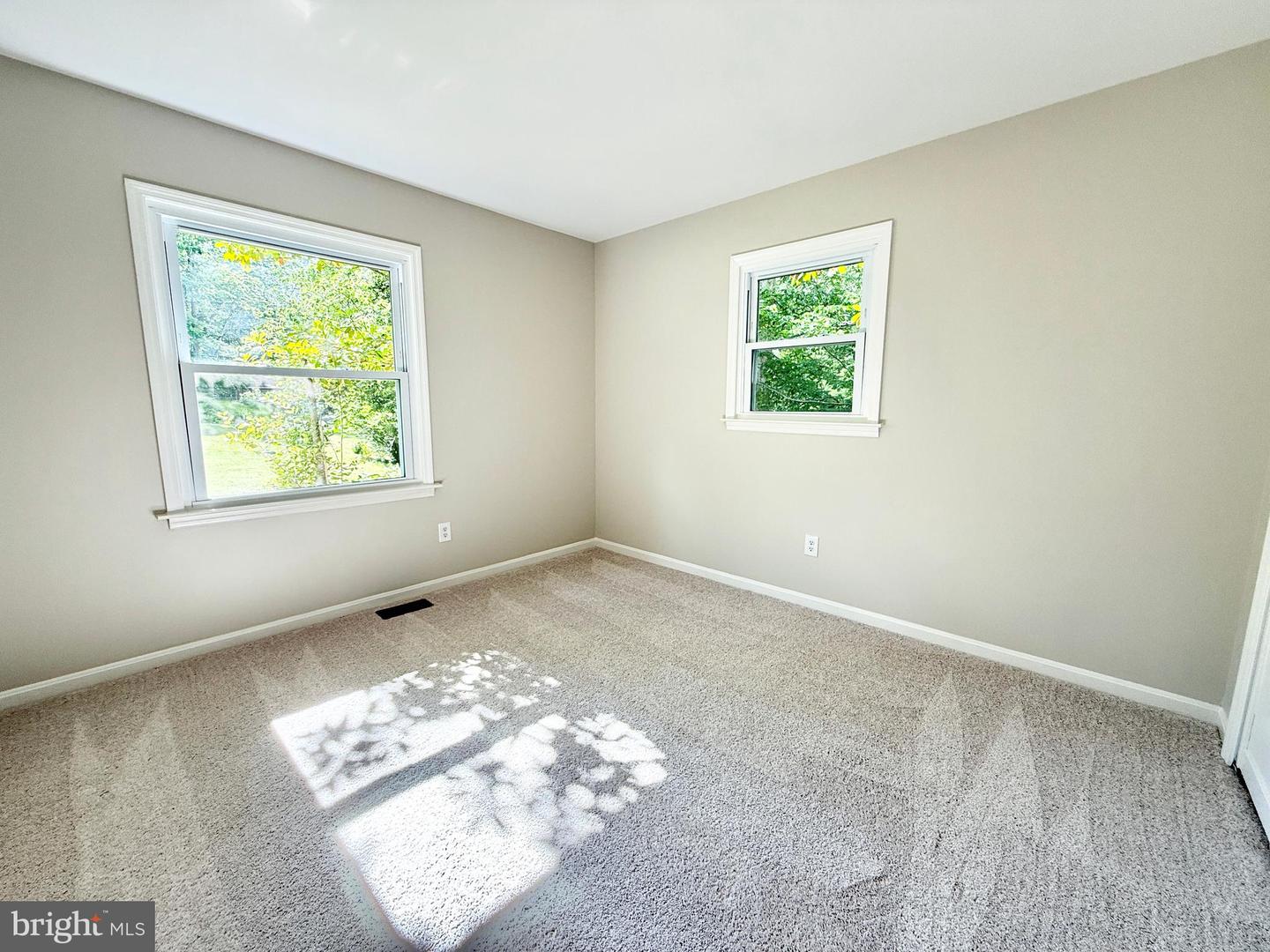 19 GREENRIDGE DR, STAFFORD, Virginia 22554, 3 Bedrooms Bedrooms, ,2 BathroomsBathrooms,Residential,For sale,19 GREENRIDGE DR,VAST2039202 MLS # VAST2039202