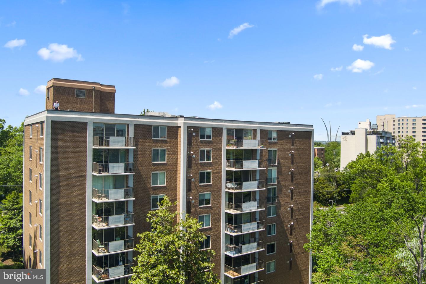 1515 S ARLINGTON RIDGE RD #402, ARLINGTON, Virginia 22202, 2 Bedrooms Bedrooms, ,2 BathroomsBathrooms,Residential,For sale,1515 S ARLINGTON RIDGE RD #402,VAAR2058176 MLS # VAAR2058176