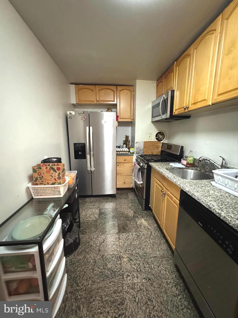 7332 LEE HWY #201, FALLS CHURCH, Virginia 22046, 2 Bedrooms Bedrooms, ,1 BathroomBathrooms,Residential,For sale,7332 LEE HWY #201,VAFX2243090 MLS # VAFX2243090