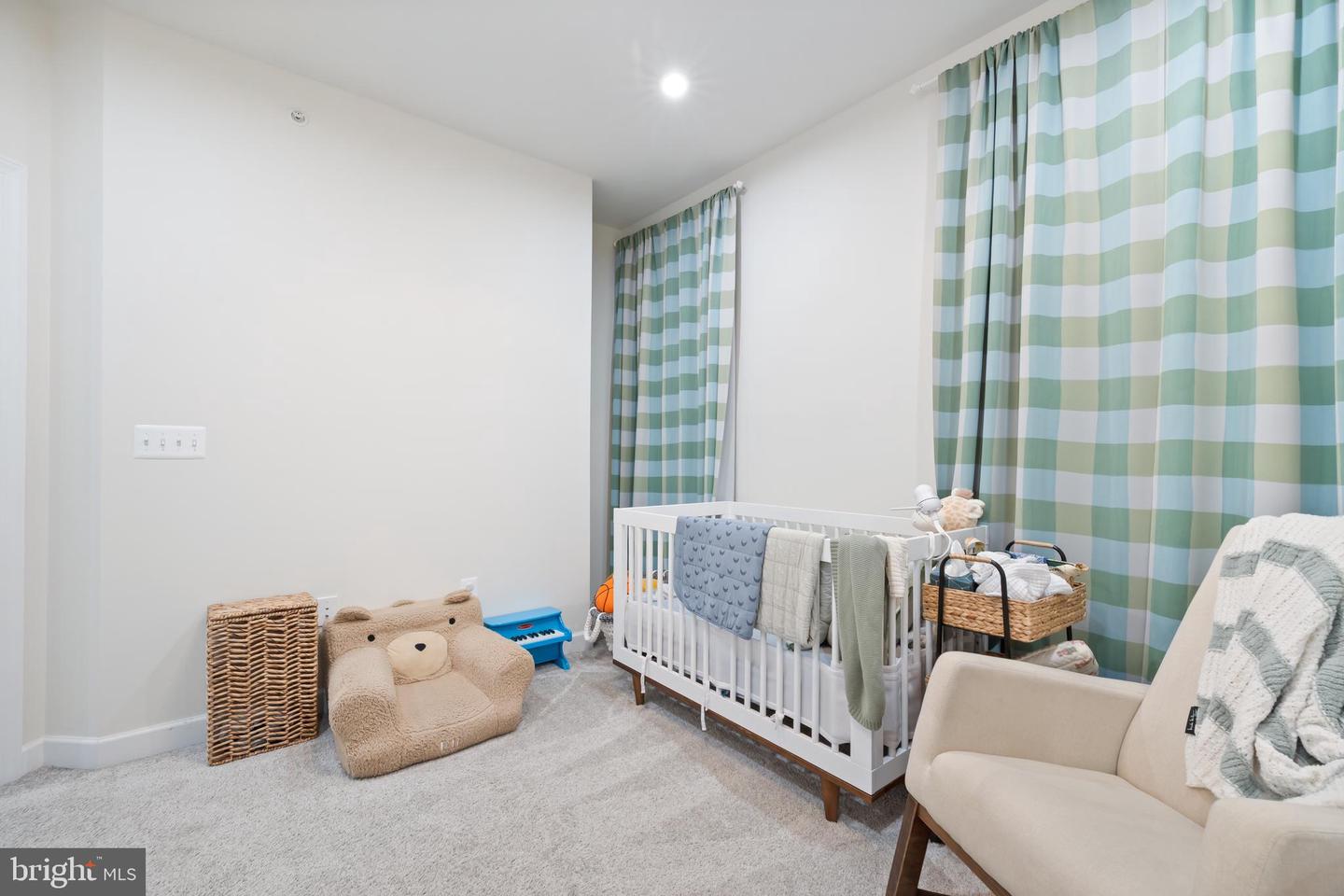 12363 AZURE LN #42, FAIRFAX, Virginia 22033, 3 Bedrooms Bedrooms, ,2 BathroomsBathrooms,Residential,For sale,12363 AZURE LN #42,VAFX2243020 MLS # VAFX2243020