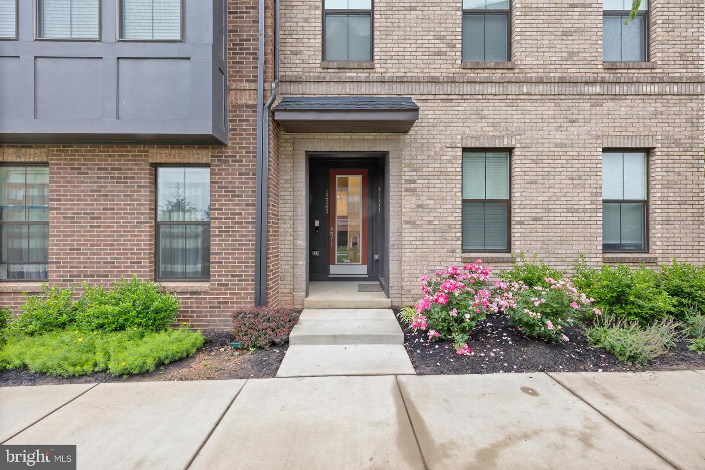 12363 AZURE LN #42, FAIRFAX, Virginia 22033, 3 Bedrooms Bedrooms, ,2 BathroomsBathrooms,Residential,For sale,12363 AZURE LN #42,VAFX2243020 MLS # VAFX2243020